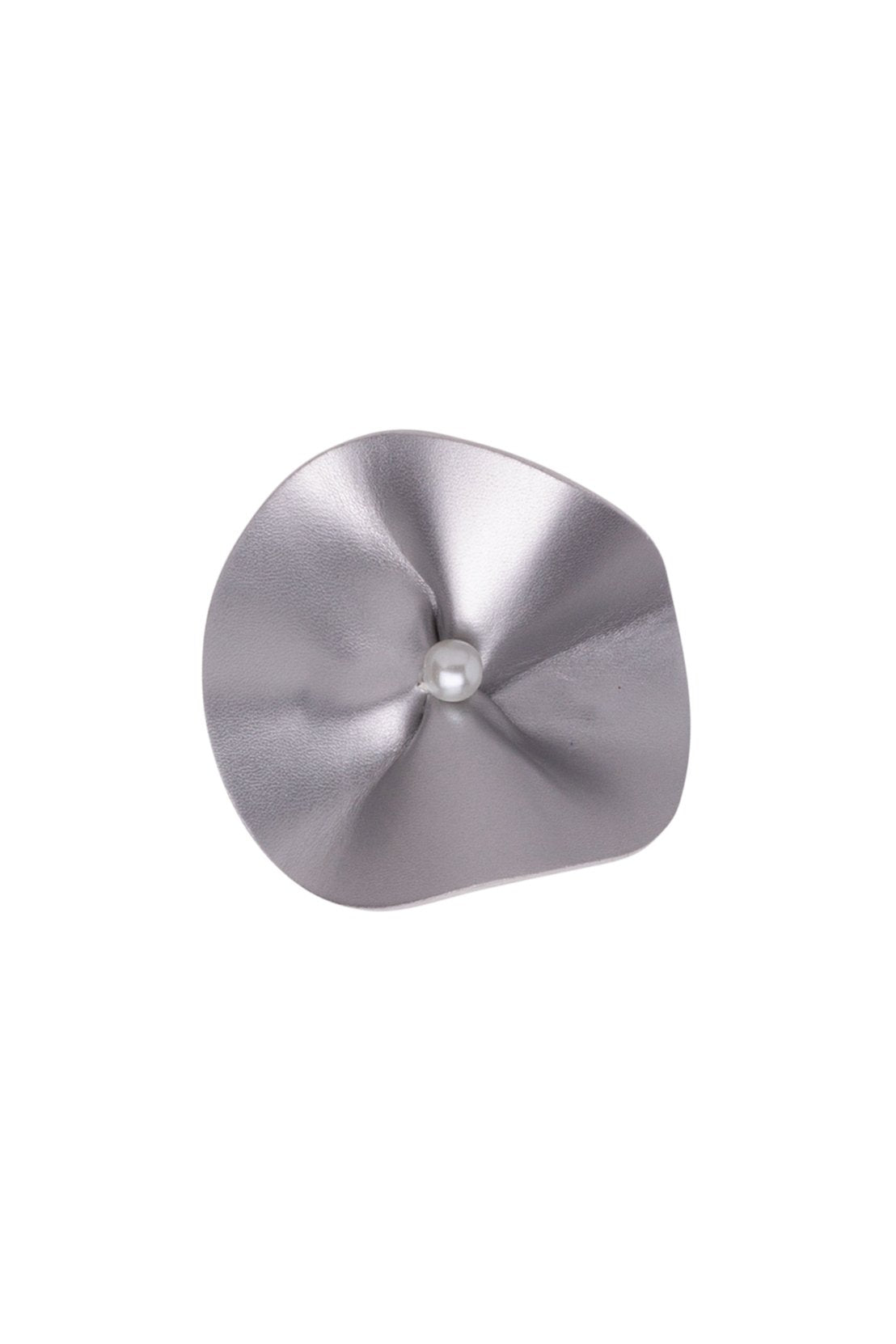 Pansy Clip - Silver Leather